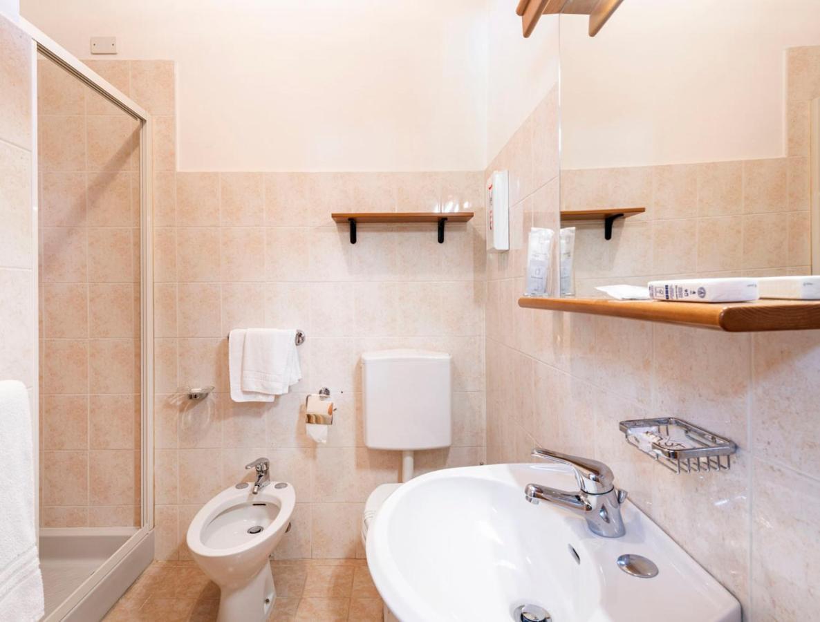 La Griglia Hotel Argegno Buitenkant foto